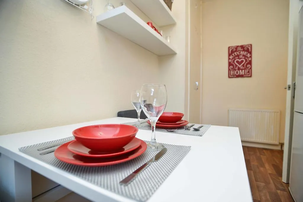 Dunbar Street Apartments 阿伯丁