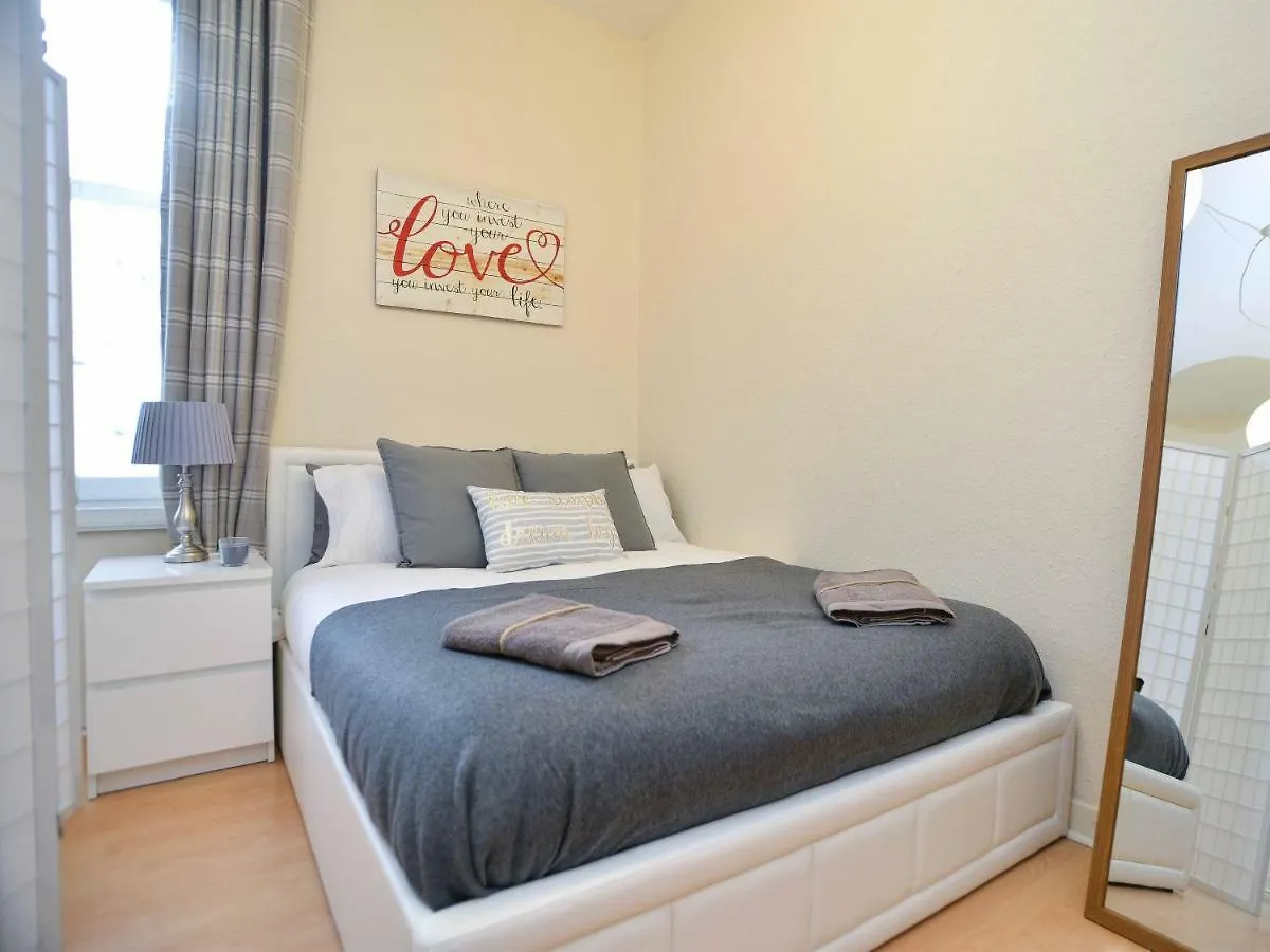 Dunbar Street Apartments 阿伯丁